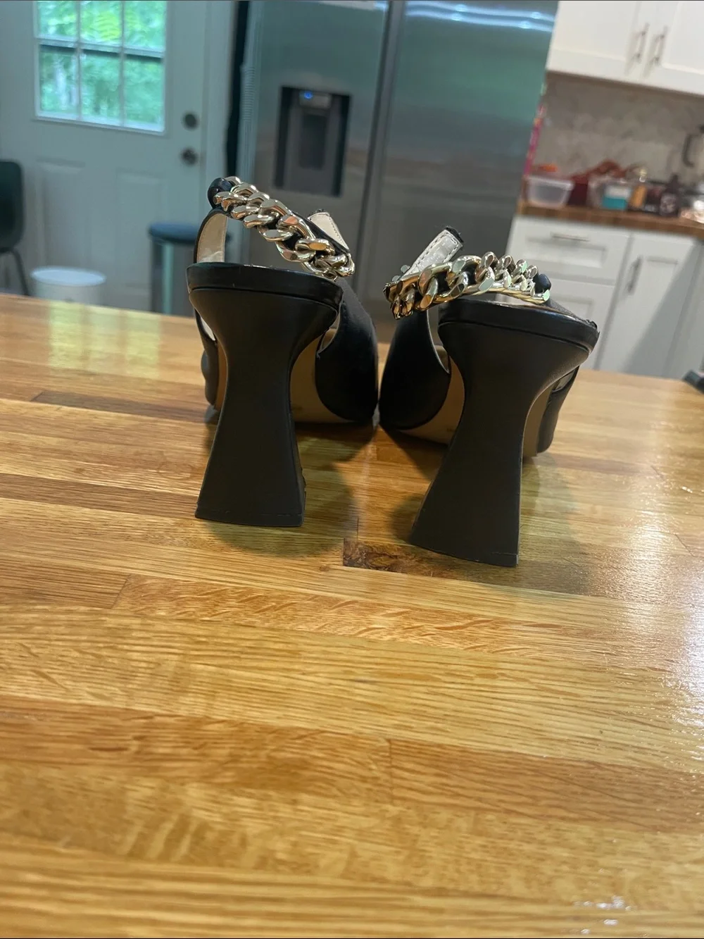 Vince Camuto Black Pointed-Toe Slingback Pumps with Chain Strap